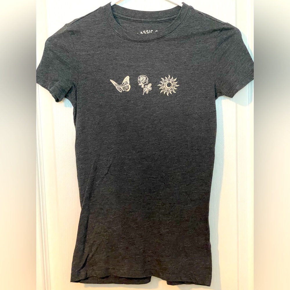 Aeropostale Women’s Tee Size XS